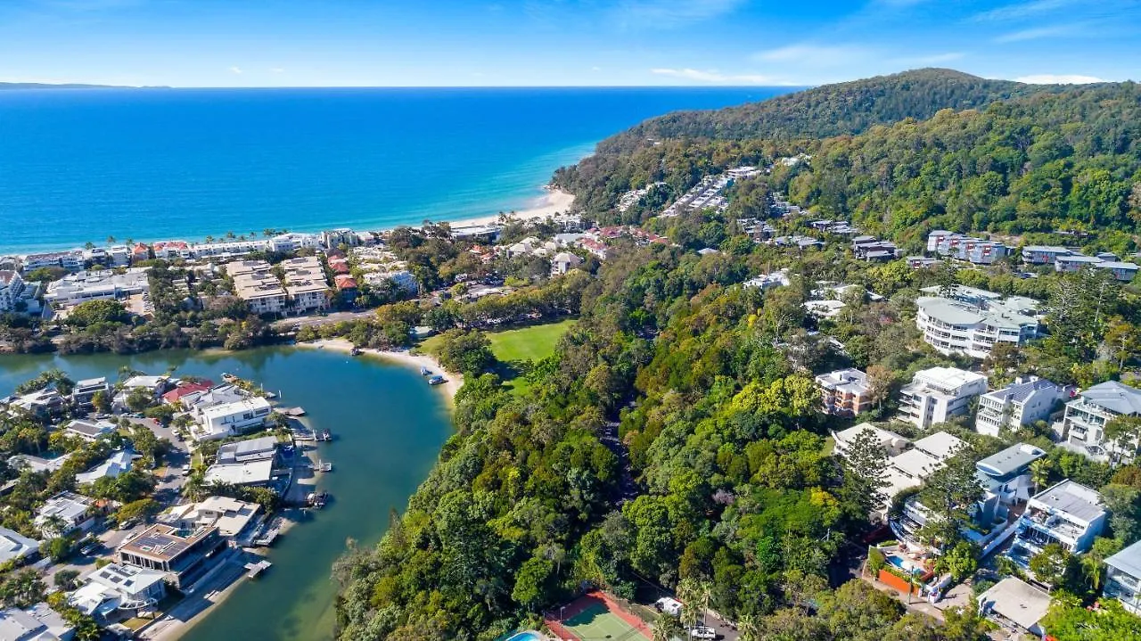 Laidback Luxury Living, Noosa Heads Apartment