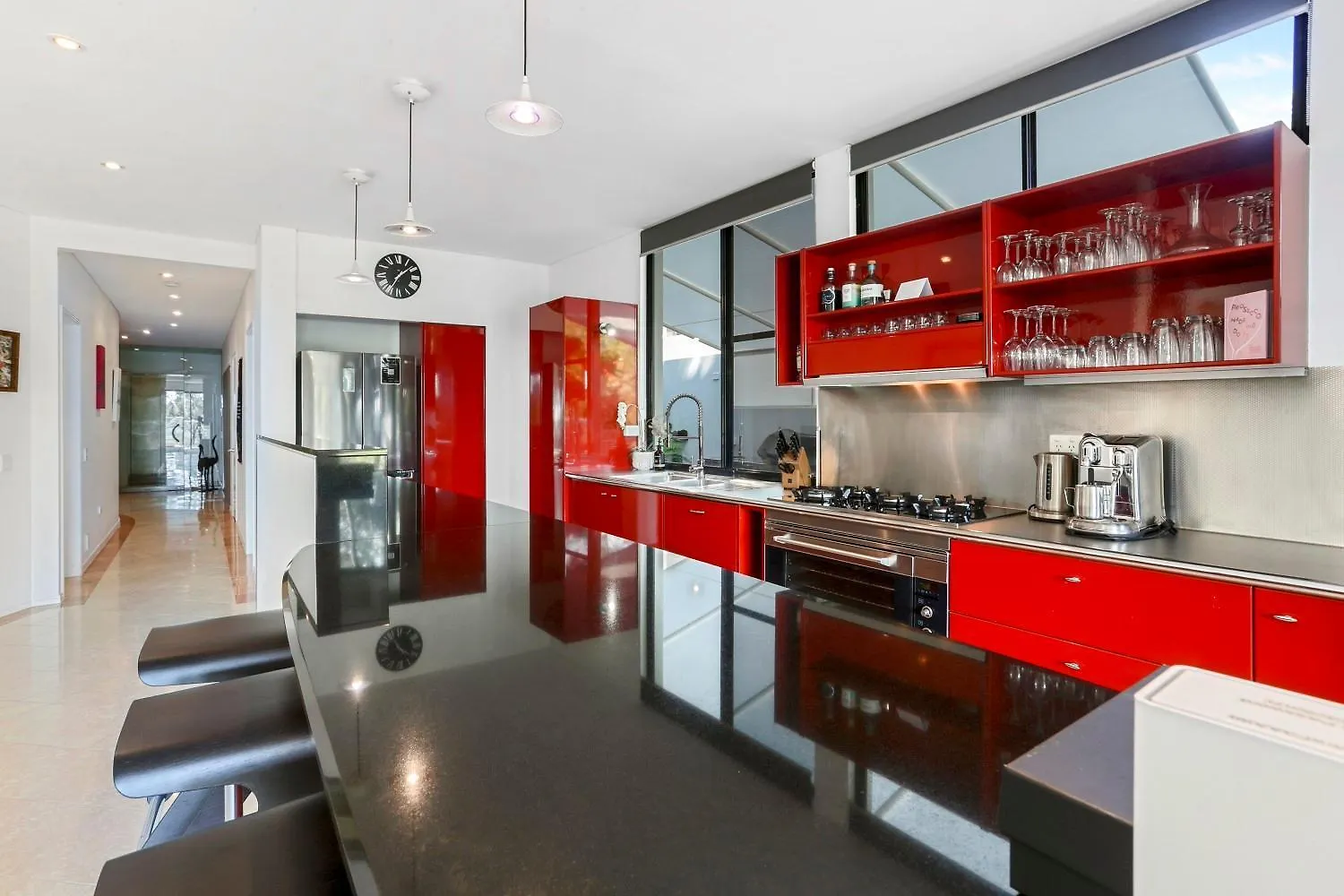 Laidback Luxury Living, Noosa Heads Apartment