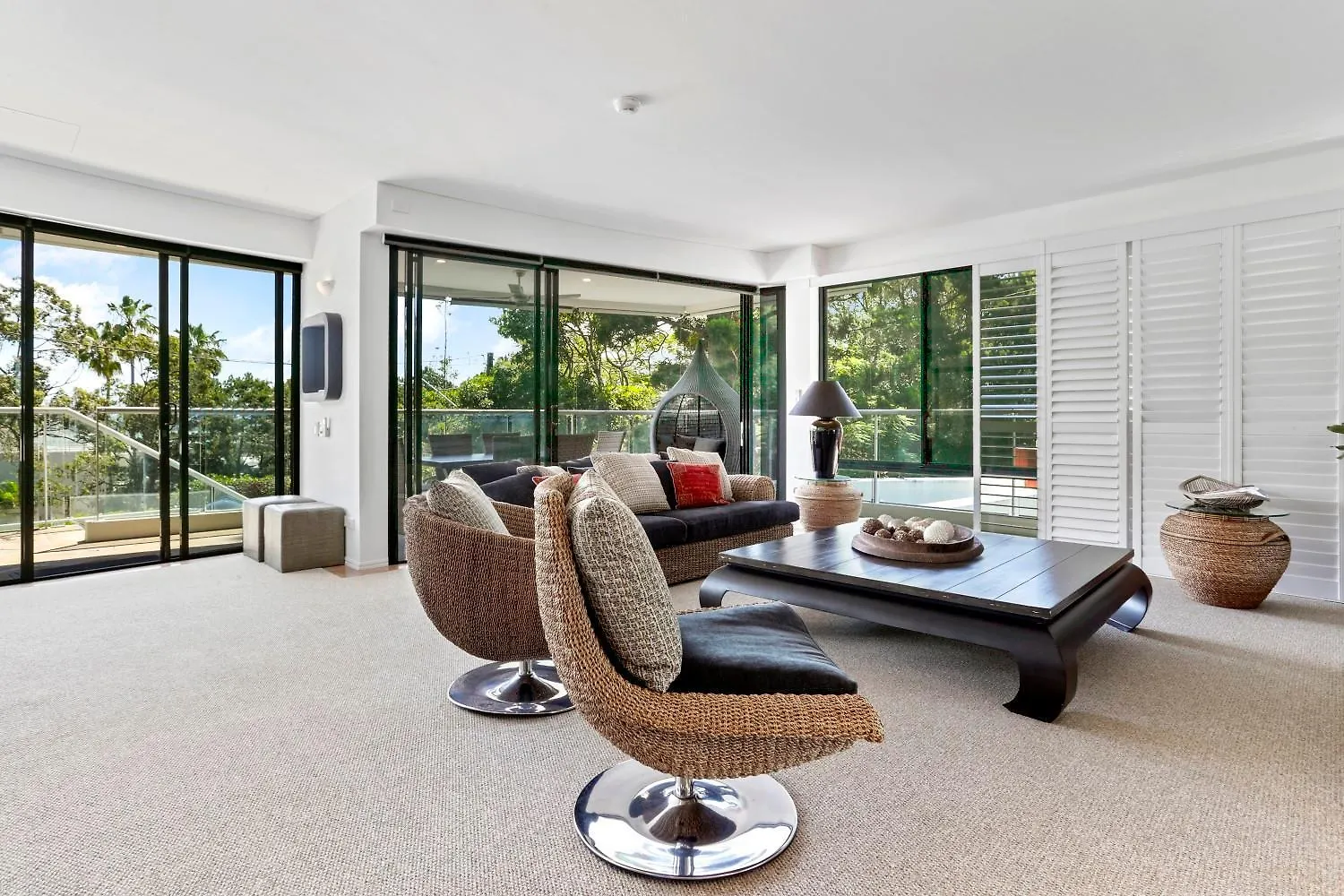 Laidback Luxury Living, Noosa Heads Apartment